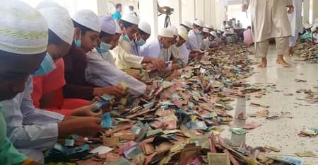 সোনা, রূপা ও বিদেশি মুদ্রাসহ পাগলা মসজিদের দানবাক্সে রেকর্ড ১৬ বস্তা টাকা! পাগলা মসজিদের দানবাক্সে