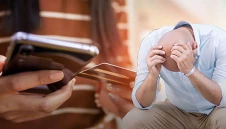 অনলাইনে ১০ হাজার টাকা ঋণ নিয়ে পরিশোধ করতে হল আড়াই লাখ! অনলাইনে ঋণ নিয়ে বিপদ