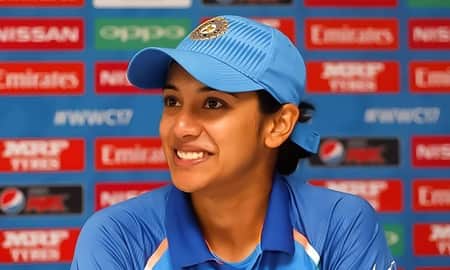 ভারতীয় মহিলা ক্রিকেটার স্মৃতি মান্ধানা