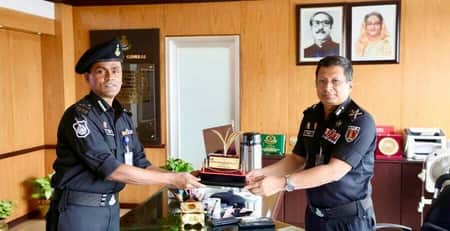 অধিনায়ক হিসেবে র্যাবে যোগ দিলেন অতিরিক্ত ডিআইজি ফরিদ উদ্দিন