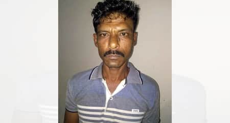 মেয়েকে সর্বনাশের অভিযোগে বাবা গ্রেফতার বাবা গ্রেফতার