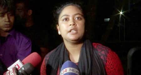 সুন্দরীদের বাছাই করে কু-প্রস্তাব, ছাত্রলীগ নেত্রীর ভয়াবহ অভিযোগ সুন্দরীদের বাছাই