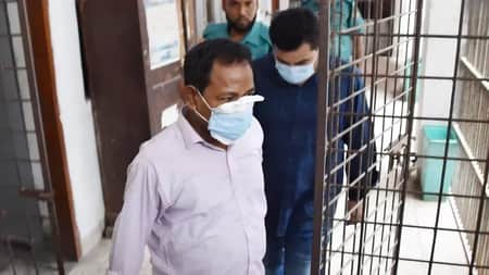 সাংবাদিকদের ওপর হামলার ঘটনায় বিএমডিএর দুই কর্মচারী গ্রেপ্তার বিএমডিএর দুই কর্মচারী গ্রেপ্তার