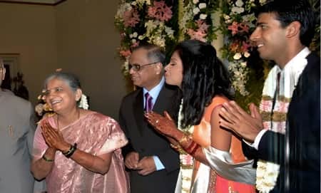 জামাই ব্রিটেনের প্রধানমন্ত্রীর আসনে, যা বললেন নারায়ণ মূর্তি জামাই ব্রিটেনের প্রধানমন্ত্রীর