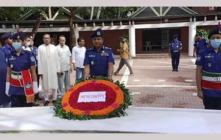 টুরিস্ট পুলিশ প্রধানের শ্রদ্ধা