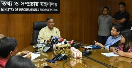ভোটের গোপন বুথে সিসি ক্যামেরা ব্যক্তিগত গোপনীয়তা লঙ্ঘন