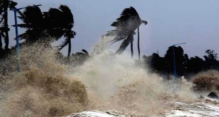 জলোচ্ছ্বাসে প্লাবিত হতে পারে কক্সবাজার ও চট্টগ্রামের নিম্নাঞ্চল ৯ ফুট উচ্চতার জলোচ্ছ্বাস