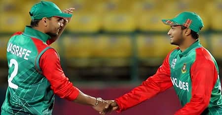 মাশরাফীকে টপকে যে রেকর্ড গড়লেন সাকিব মাশরাফী-সাকিব