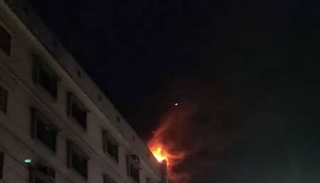 রাজধানীতে বহুতল ভবনে আগুন রাজধানীতে বহুতল ভবনে আগুন