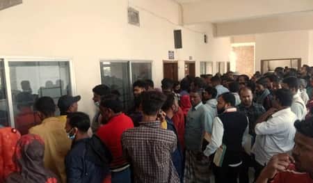 ঋণ খেলাপির মামলায় সেই ৩৭ কৃষকের জামিন ৩৭ কৃষকের জামিন