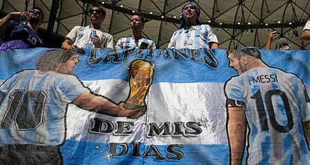 ম্যারাডোনার যে রেকর্ড ভাঙতে চলেছেন মেসি Maradona