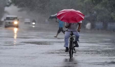 বৃষ্টির আভাস