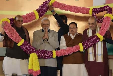 গুজরাটে রেকর্ড জয় বিজেপির, হিমাচলে জিতল কংগ্রেস রেকর্ড জয় বিজেপির