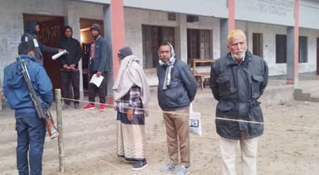 গাইবান্ধা-৫ আসনের উপ-নির্বাচনের ভোটগ্রহণ অনুষ্ঠিত