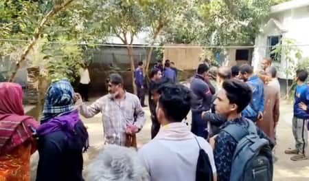 ভাবিকে গাছের সঙ্গে বেঁধে গায়ে আ গু ন ধরিয়ে দিলো দেবর