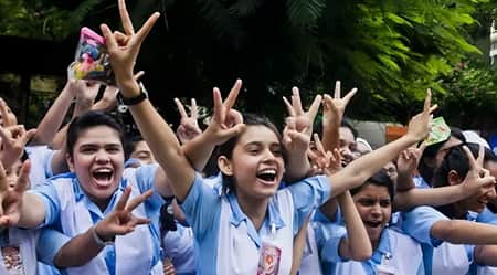 জিপিএ-৫ পেয়েছেন ১ লাখ ৭৬ হাজার শিক্ষার্থী
