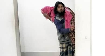 হাসপাতালে স্বামী