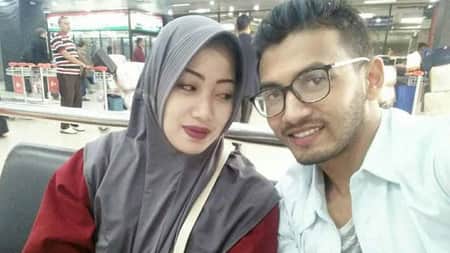 ইন্দোনেশিয়ান তরুণী