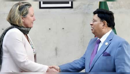 যুক্তরাজ্যকে বাংলাদেশ থেকে গণতন্ত্র শিক্ষা নেওয়ার পরামর্শ পররাষ্ট্রমন্ত্রীর পররাষ্ট্রমন্ত্রী