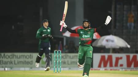 রেকর্ড গড়ার দিনে যাকে সেরা ব্যাটার বললেন মুশফিক মুশফিক
