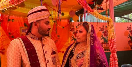 ইমরানের সঙ্গে ইন্দোনেশিয়ার মেয়ে নিকির বিয়ে, উৎসুক জনতার ভিড়