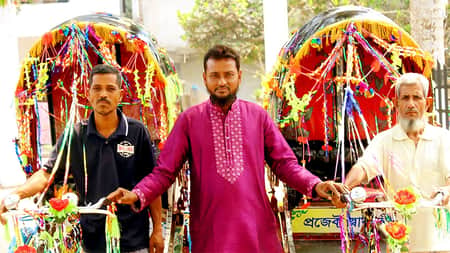খতনা অনুষ্ঠানের টাকায় তাদের মুখে ফুটল হাসি