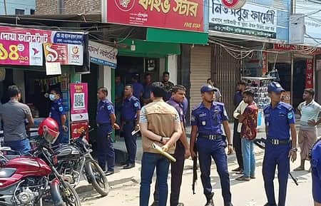 মানিকগঞ্জে চুরি