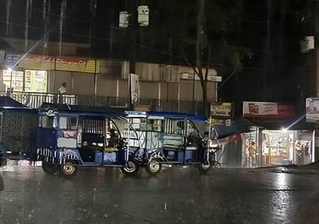 তীব্র দাবদাহের পর ঝরল স্বস্তির বৃষ্টি