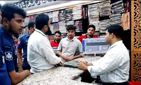 প্রায় কাপড়ে ৮০ শতাংশ লাভ! দুই ‘হাউজ’কে জরিমানা