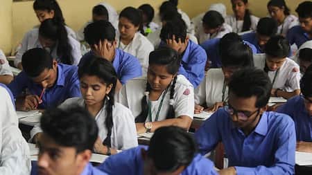 আজ থেকে শুরু এসএসসি ও সমমানের পরীক্ষা