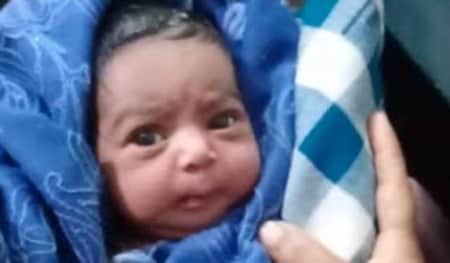 ঝোপ থেকে উদ্ধার নবজাতকের দাবিদার দুই বোন নবজাতকের দাবিদার