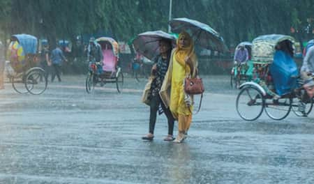 আজ ঝড়বৃষ্টির বিষয়ে যা জানাল আবহাওয়া অধিদপ্তর বৃষ্টি