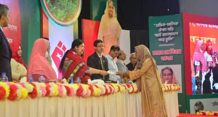 শ্রমিকরা উন্নয়নের প্রাণ, তাদের বঞ্চিত করে উন্নয়ন সম্ভব নয়: স্পিকার
