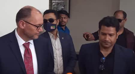 গণতান্ত্রিক প্রক্রিয়ার জন্যই নতুন ভিসানীতি: পিটার হাস