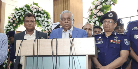 দুবাইয়ে পলাতক আরাভ খানকে ফিরিয়ে আনা অসম্ভব নয় : স্বরাষ্ট্রমন্ত্রী