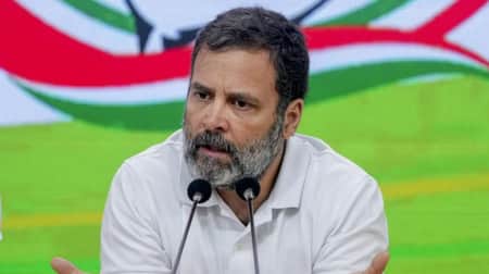৩ বছরের জন্য সাধারণ পাসপোর্ট পাচ্ছেন রাহুল গান্ধী