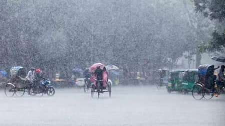 তিন বিভাগে অতি ভারী বৃষ্টির আভাস