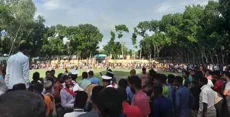 গ্রামবাংলার ঐতিহ্যবাহী ‘পাতা’ খেলায় মাতোয়ারা দর্শক