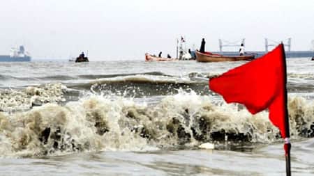 সমুদ্রবন্দরে সতর্ক সংকেত