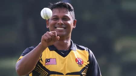 টি-টোয়েন্টিতে ৭ উইকেট নিয়ে বিশ্বরেকর্ড গড়লেন সায়াজরুল
