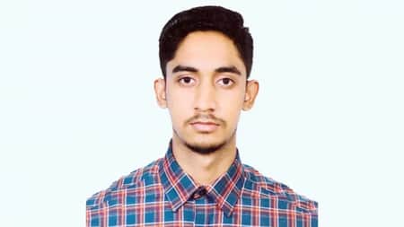 ঢাকা ও চট্টগ্রাম বিশ্ববিদ্যালয়ের ভর্তি পরীক্ষায় প্রথম ইমন