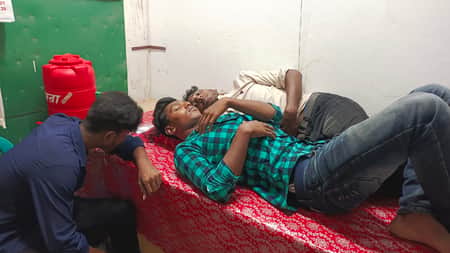 রাঙ্গাবালীতে বরের বাড়ির খাবার খেয়ে কনে পক্ষের লোকজন অসুস্থ
