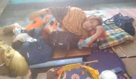 নীলফামারীতে শ্রেণিকক্ষে বিছানা পেতে শুয়ে থাকেন শিক্ষিকা নীলফামারী