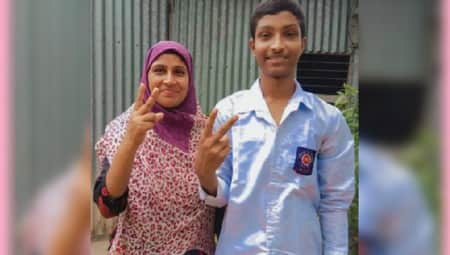 ছেলের সঙ্গে এসএসসি পাশ করলেন নারী ইউপি সদস্য