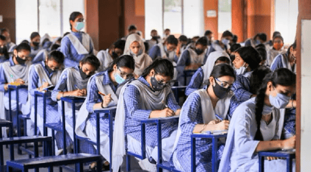 এইচএসসি পরীক্ষার ঢাকা বোর্ডের সংশোধিত কেন্দ্র তালিকা প্রকাশ উচ্চমাধ্যমিক