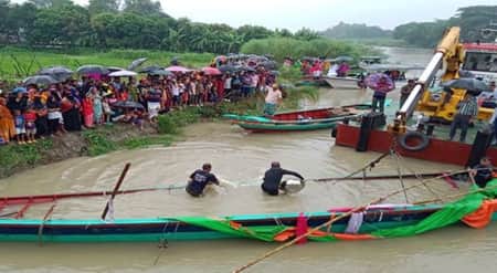 উদ্ধার ট্রলার