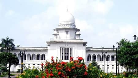 এলএলবিতে ৭৫ শিক্ষার্থী