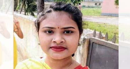 কলেজছাত্রী