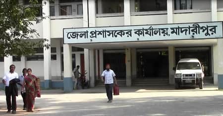 জেলা প্রশাসকের কার্যালয়ে একাধিক পদে চাকরির সুযোগ