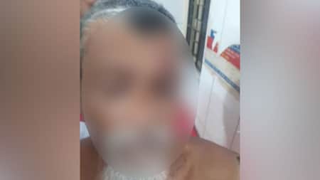 মোয়াজ্জিনকে কোপাল যুবক